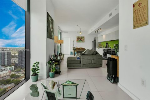 Condominio en venta en Miami, Florida, 1 dormitorio, 77.39 m2 № 2002470 - foto 6
