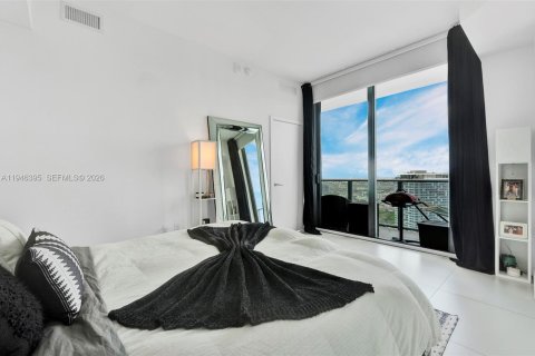 Condominio en venta en Miami, Florida, 1 dormitorio, 77.39 m2 № 2002470 - foto 17