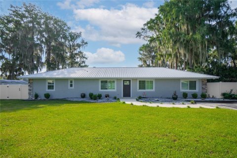 Villa ou maison à Inverness, Floride 4 chambres, 258.36 m2 № 2319284