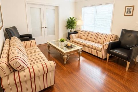 Villa ou maison à vendre à Orlando, Floride: 4 chambres, 159.61 m2 № 2349310 - photo 2