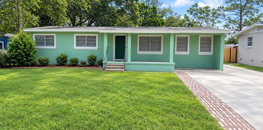 Villa ou maison à Orlando, Floride 4 chambres, 159.61 m2 № 2349310