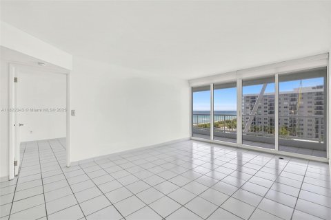 Купить кондоминиум в Серфсайд, Флорида 2 спальни, 118.64м2, № 1940157 - фото 19