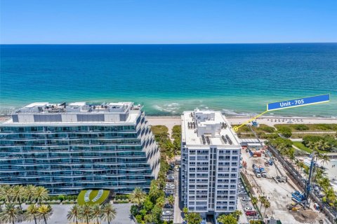 Купить кондоминиум в Серфсайд, Флорида 2 спальни, 118.64м2, № 1940157 - фото 3