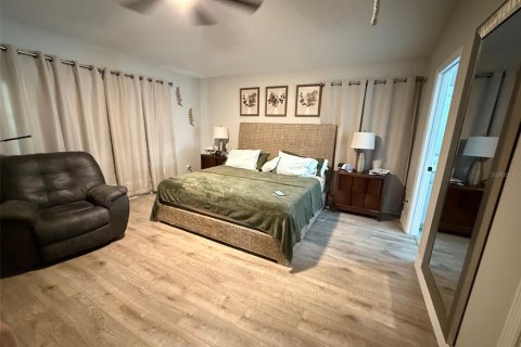 Villa ou maison à louer à Groveland, Floride: 4 chambres, 173.36 m2 № 1812630 - photo 8