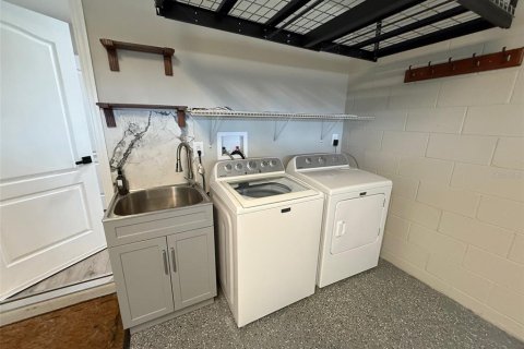 House in Groveland, Florida 4 bedrooms, 173.36 sq.m. № 1812630 - photo 26