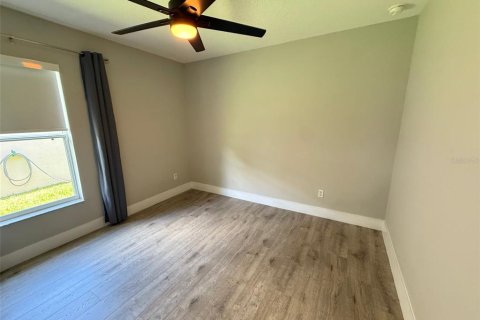 Villa ou maison à louer à Groveland, Floride: 4 chambres, 173.36 m2 № 1812630 - photo 22