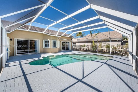 Villa ou maison à louer à Pembroke Pines, Floride: 3 chambres, 182.55 m2 № 2018046 - photo 29
