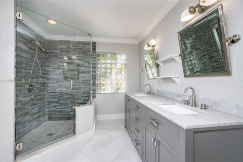 Villa ou maison à louer à Pembroke Pines, Floride: 3 chambres, 182.55 m2 № 2018046 - photo 17