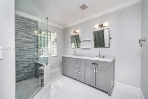 Villa ou maison à louer à Pembroke Pines, Floride: 3 chambres, 182.55 m2 № 2018046 - photo 14