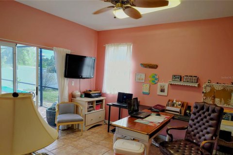 House in Punta Gorda, Florida 4 bedrooms, 210.8 sq.m. № 1717436 - photo 21