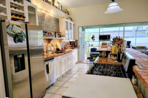 House in Punta Gorda, Florida 4 bedrooms, 210.8 sq.m. № 1717436 - photo 19