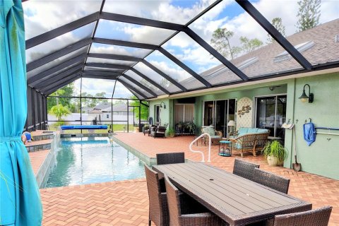 House in Punta Gorda, Florida 4 bedrooms, 210.8 sq.m. № 1717436 - photo 9
