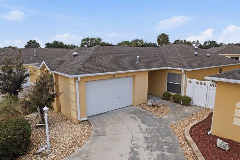 Casa en The Villages, Florida 2 dormitorios, 103.68 m2 № 2094858