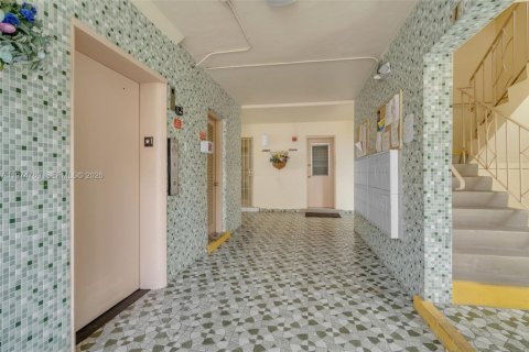 Купить кондоминиум в Майами, Флорида 1 спальня, 63.92м2, № 2046081 - фото 17