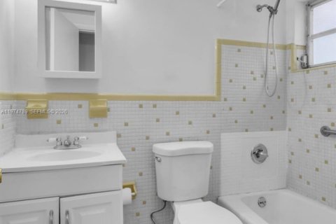 Купить кондоминиум в Майами, Флорида 1 спальня, 63.92м2, № 2046081 - фото 6