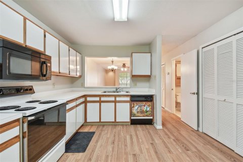 Copropriété à vendre à Tampa, Floride: 2 chambres, 110.09 m2 № 2388948 - photo 18