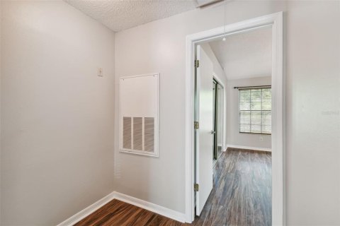 Copropriété à vendre à Tampa, Floride: 2 chambres, 110.09 m2 № 2388948 - photo 26