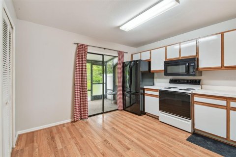 Copropriété à vendre à Tampa, Floride: 2 chambres, 110.09 m2 № 2388948 - photo 12