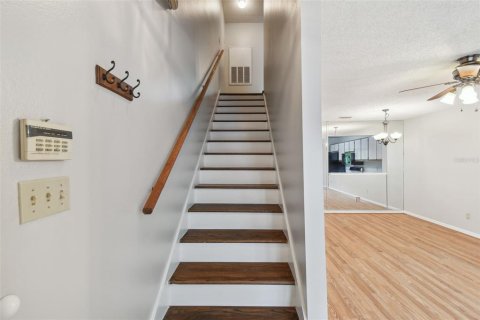 Copropriété à vendre à Tampa, Floride: 2 chambres, 110.09 m2 № 2388948 - photo 4