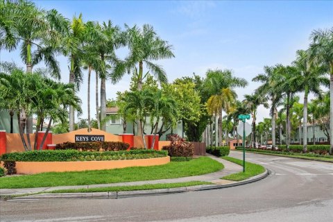 Condo in Homestead, Florida, 3 bedrooms  № 2014538 - photo 27