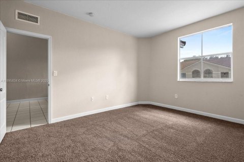 Condo in Homestead, Florida, 3 bedrooms  № 2014538 - photo 19