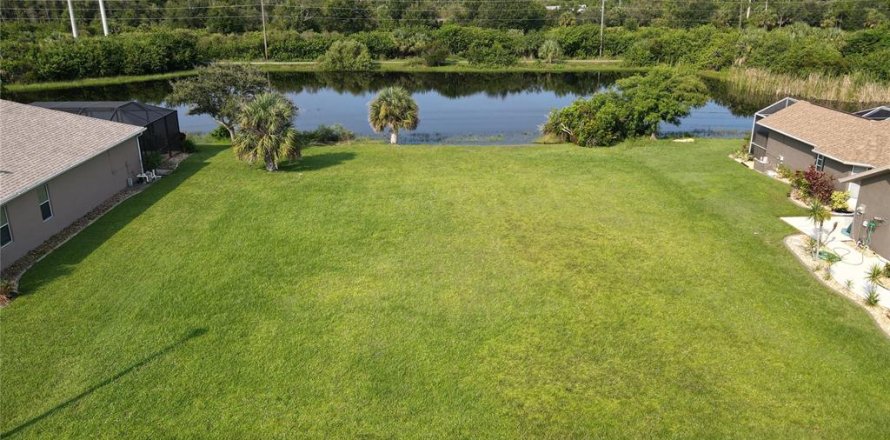 Land in Lake Suzy, Florida № 1829293