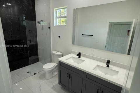 House in Lehigh Acres, Florida 4 bedrooms № 2056264 - photo 18