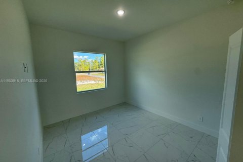House in Lehigh Acres, Florida 4 bedrooms № 2056264 - photo 30
