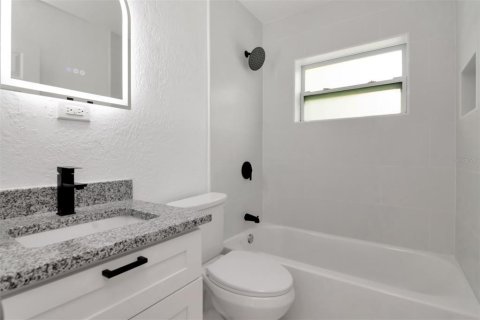 Villa ou maison à vendre à New Port Richey, Floride: 3 chambres, 108.97 m2 № 1856529 - photo 18