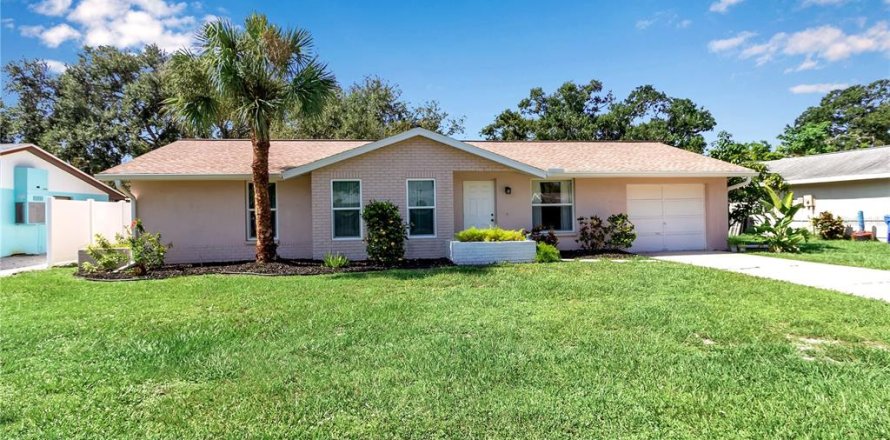 Casa en Bradenton, Florida 3 dormitorios, 108.51 m2 № 1917962