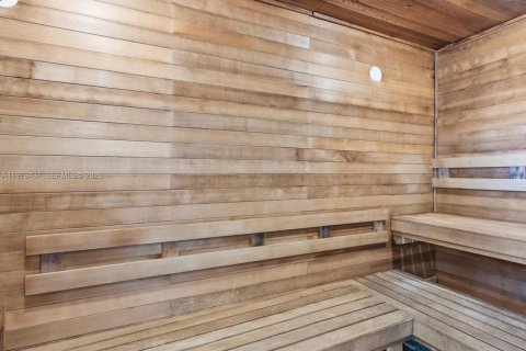 Condominio en venta en Sunny Isles Beach, Florida, 3 dormitorios, 135.73 m2 № 2048639 - foto 30