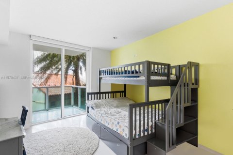Condominio en venta en Sunny Isles Beach, Florida, 3 dormitorios, 135.73 m2 № 2048639 - foto 13