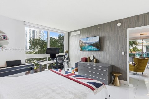 Condominio en venta en Sunny Isles Beach, Florida, 3 dormitorios, 135.73 m2 № 2048639 - foto 7