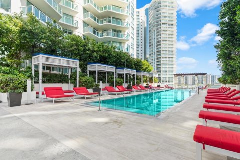 Condominio en venta en Sunny Isles Beach, Florida, 3 dormitorios, 135.73 m2 № 2048639 - foto 27
