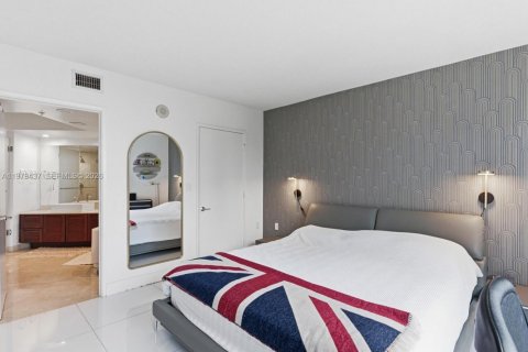 Condominio en venta en Sunny Isles Beach, Florida, 3 dormitorios, 135.73 m2 № 2048639 - foto 8