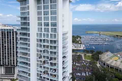 Купить кондоминиум в Сент-Питерсберг, Флорида 4 комнаты, 117.89м2, № 1908057 - фото 3