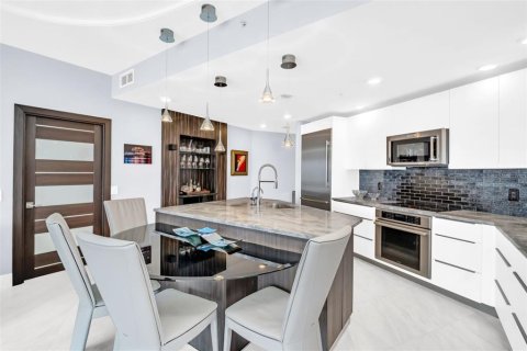 Купить кондоминиум в Сент-Питерсберг, Флорида 4 комнаты, 117.89м2, № 1908057 - фото 14