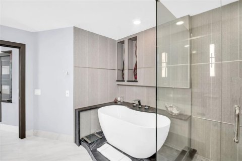 Купить кондоминиум в Сент-Питерсберг, Флорида 4 комнаты, 117.89м2, № 1908057 - фото 22