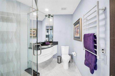 Купить кондоминиум в Сент-Питерсберг, Флорида 4 комнаты, 117.89м2, № 1908057 - фото 24