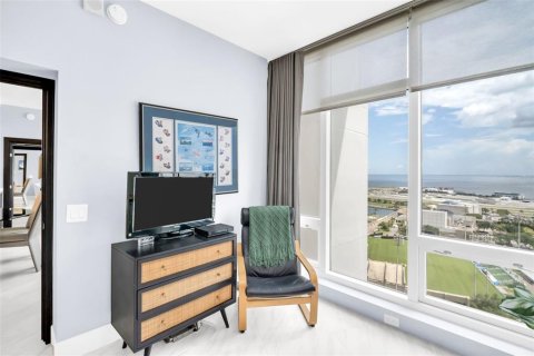 Купить кондоминиум в Сент-Питерсберг, Флорида 4 комнаты, 117.89м2, № 1908057 - фото 26