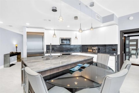 Купить кондоминиум в Сент-Питерсберг, Флорида 4 комнаты, 117.89м2, № 1908057 - фото 13