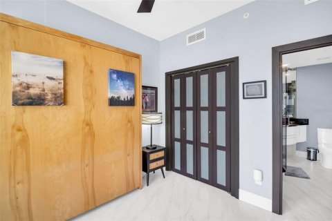 Купить кондоминиум в Сент-Питерсберг, Флорида 4 комнаты, 117.89м2, № 1908057 - фото 29