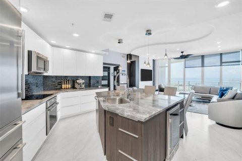 Купить кондоминиум в Сент-Питерсберг, Флорида 4 комнаты, 117.89м2, № 1908057 - фото 10