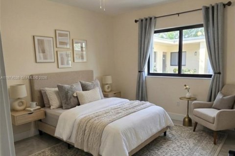 House in Miami Gardens, Florida 3 bedrooms, 154.68 sq.m. № 2036013 - photo 25