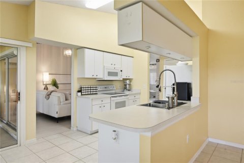 Casa en venta en Trinity, Florida, 2 dormitorios, 142.6 m2 № 2387546 - foto 10