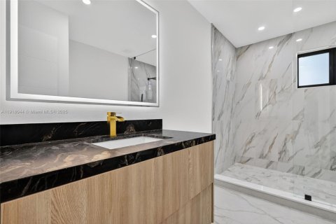 Casa en venta en Hollywood, Florida, 3 dormitorios, 173.17 m2 № 1972558 - foto 25