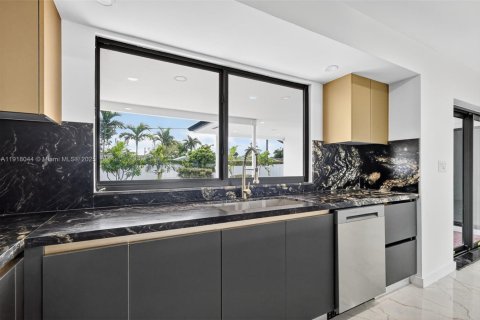 Casa en venta en Hollywood, Florida, 3 dormitorios, 173.17 m2 № 1972558 - foto 20
