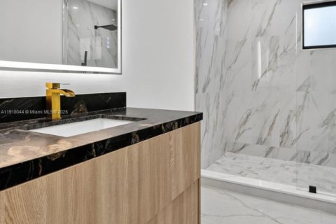 Casa en venta en Hollywood, Florida, 3 dormitorios, 173.17 m2 № 1972558 - foto 26