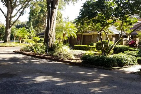Adosado en alquiler en Orlando, Florida, 2 dormitorios, 119.94 m2 № 1675550 - foto 1