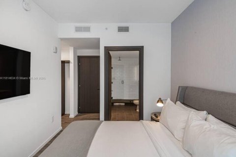 Copropriété à louer à Miami, Floride: 3 chambres, 104.7 m2 № 1980359 - photo 16